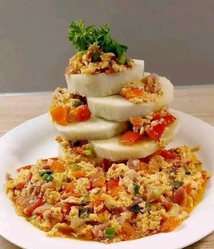 Boiled Yam with Egg Sauce 