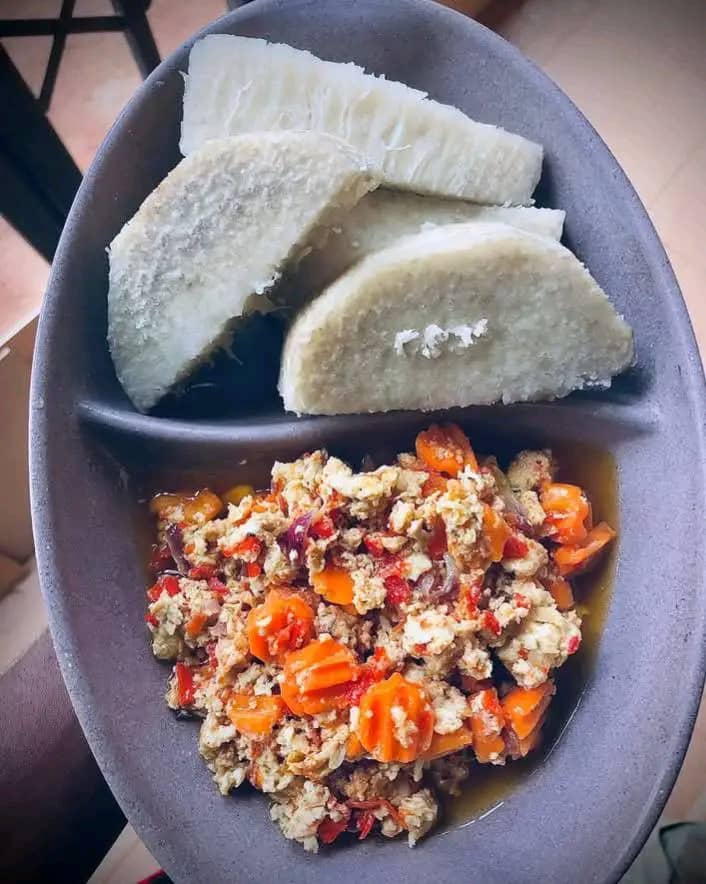 Boil Yam with Egg Vegetable Sauce